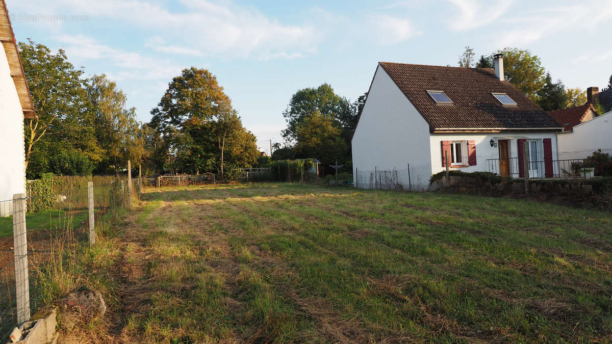 Terrain à SAINT-OUEN