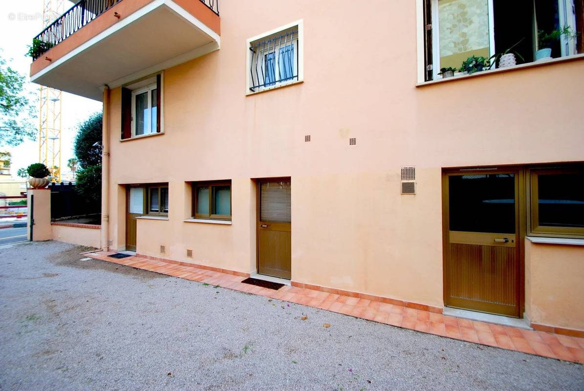 Appartement à ROQUEBRUNE-CAP-MARTIN