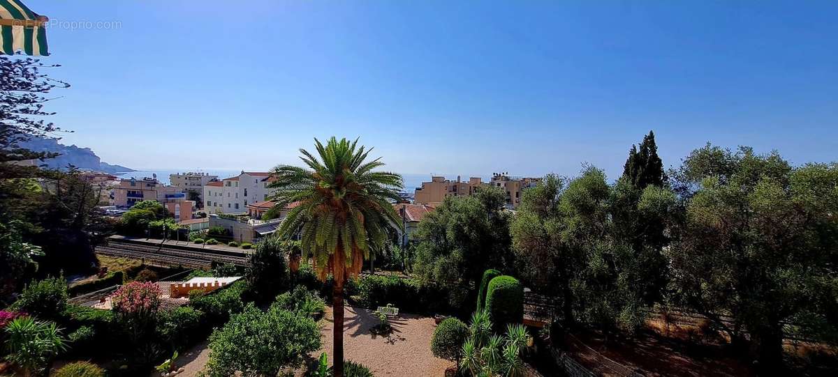 Appartement à MENTON