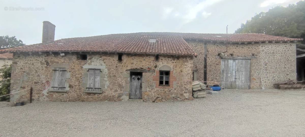 Maison à ESSE