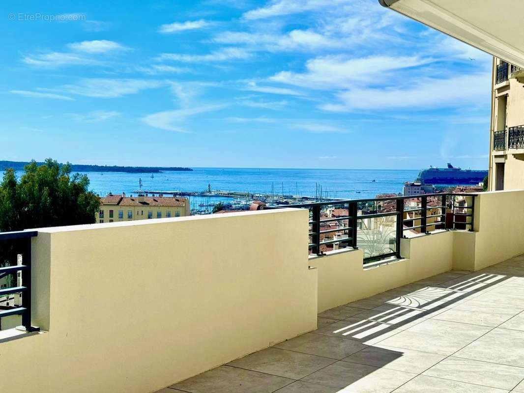 Appartement à CANNES