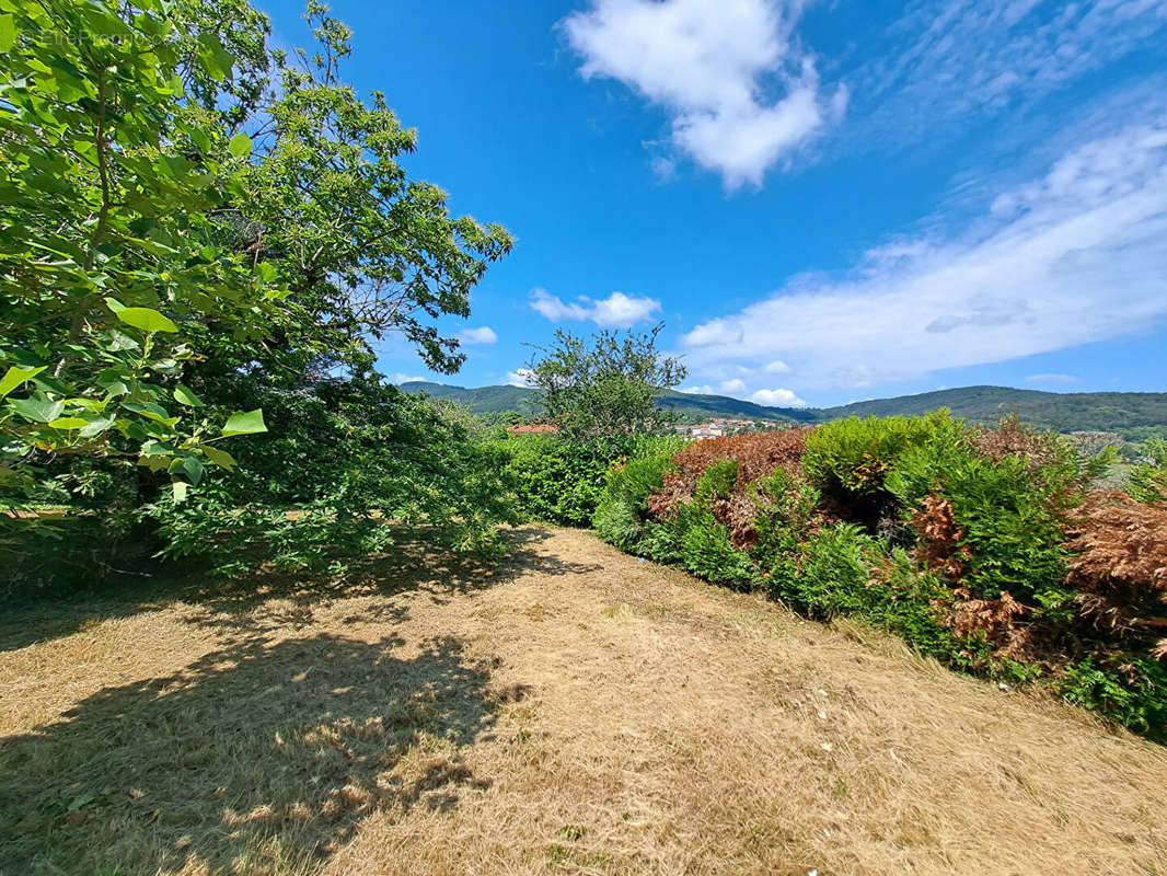 Terrain à POLLIONNAY