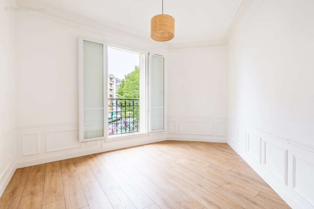 Appartement à LEVALLOIS-PERRET