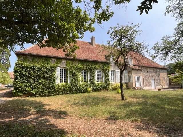 Maison à BEAUNE