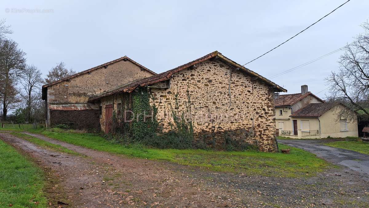 Maison à VOUHE