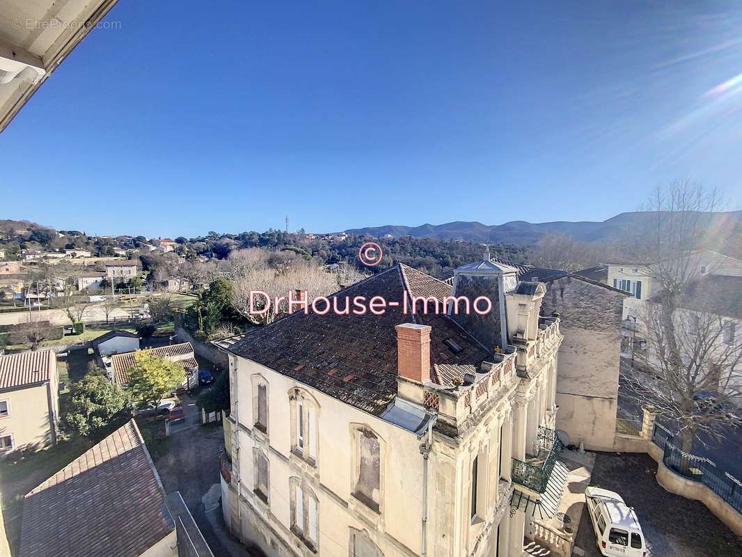 Appartement à LAMALOU-LES-BAINS