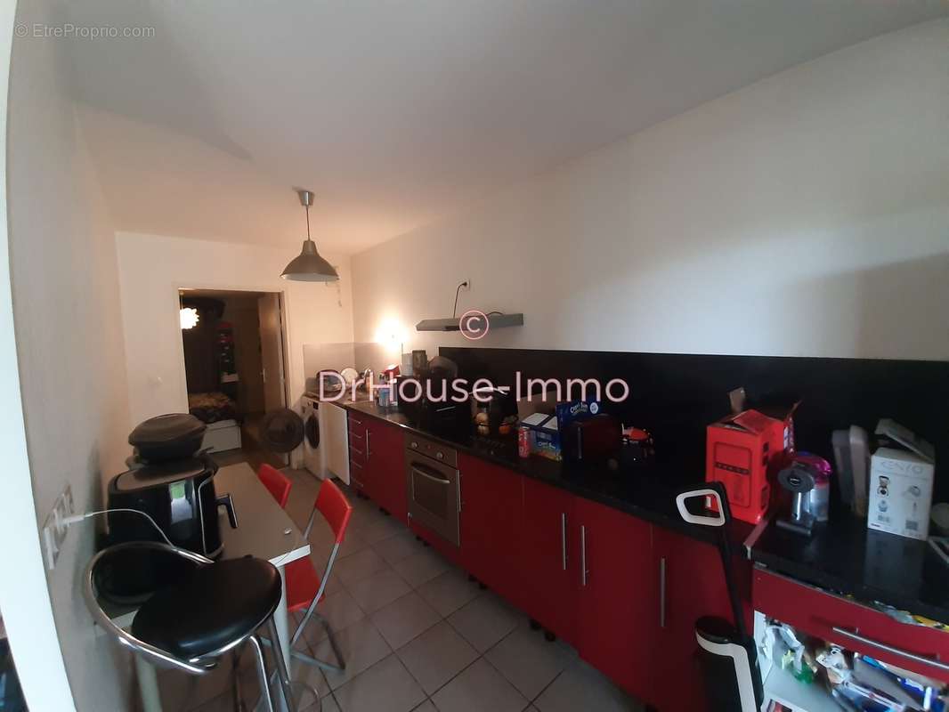 Appartement à MARSEILLE-16E