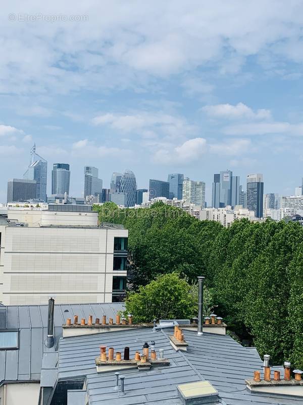 Appartement à NEUILLY-SUR-SEINE