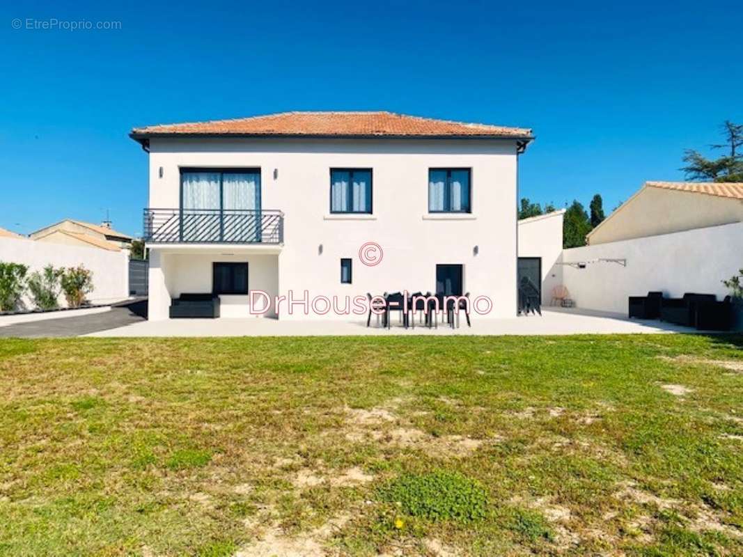 Maison à UZES