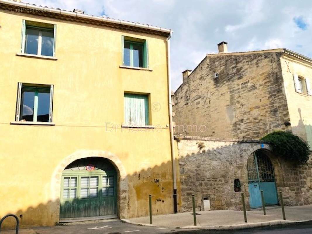 Maison à UZES