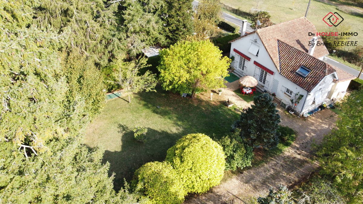 Maison à SAVIGNAC-LES-EGLISES