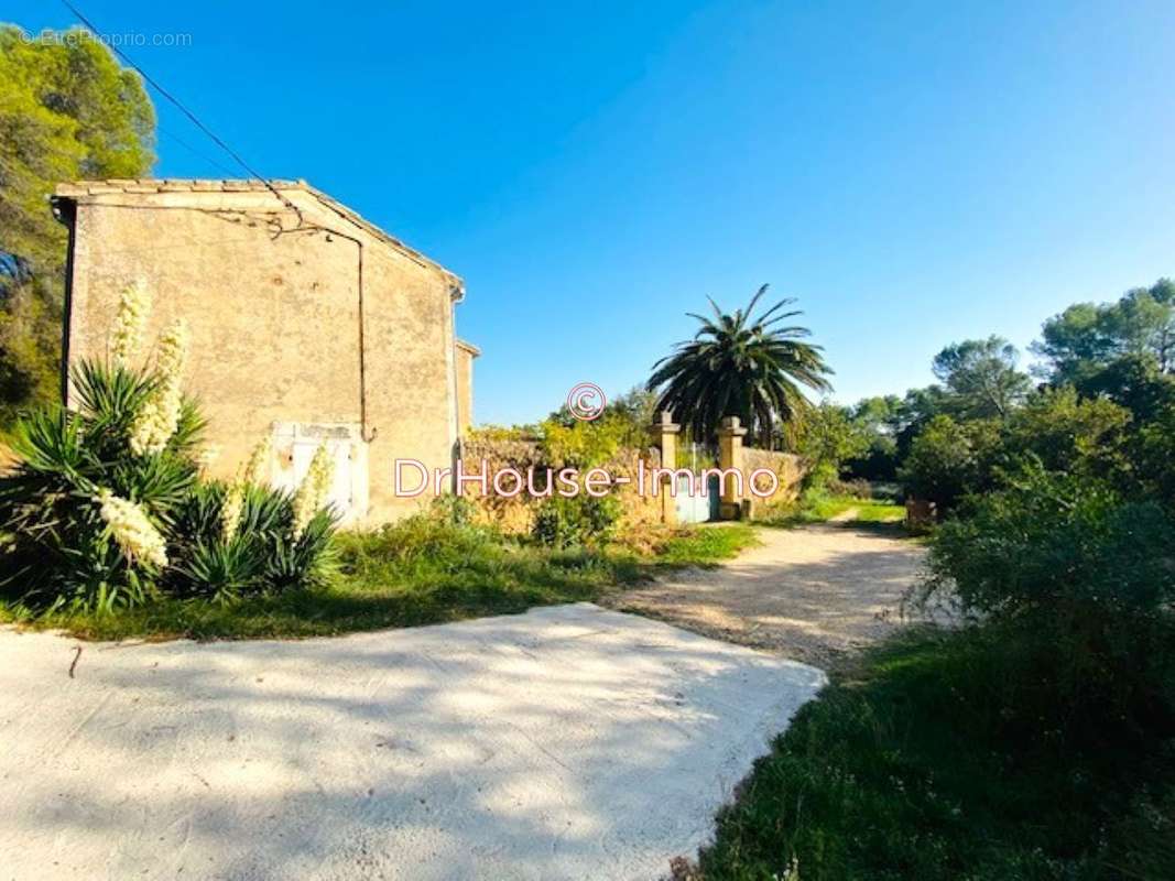 Maison à UZES