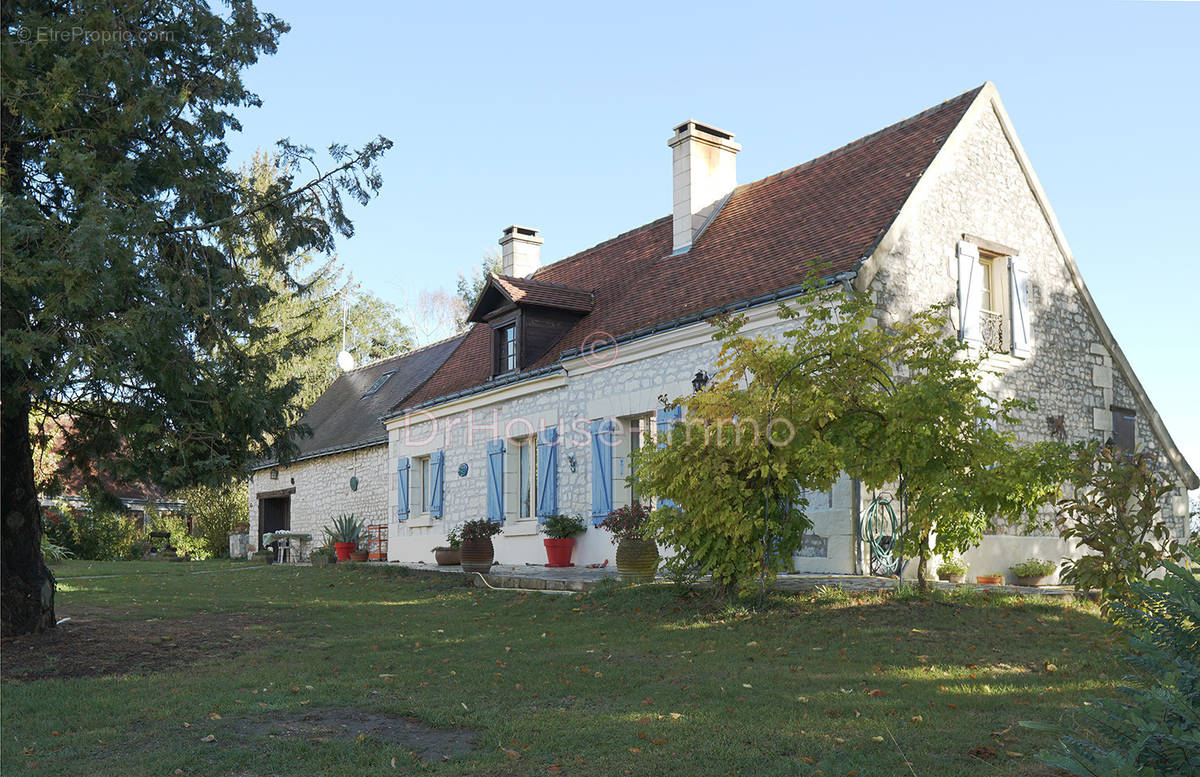 Maison à MANTHELAN