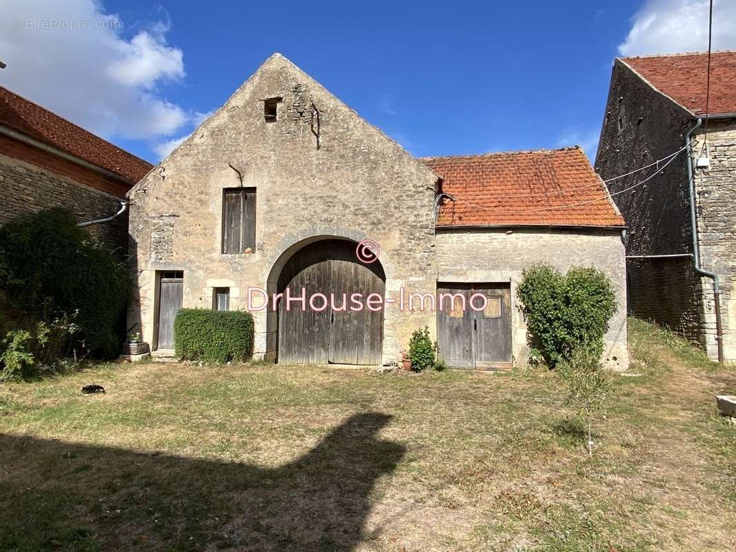 Maison à MONTBARD