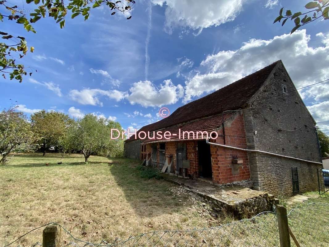 Maison à MONTBARD