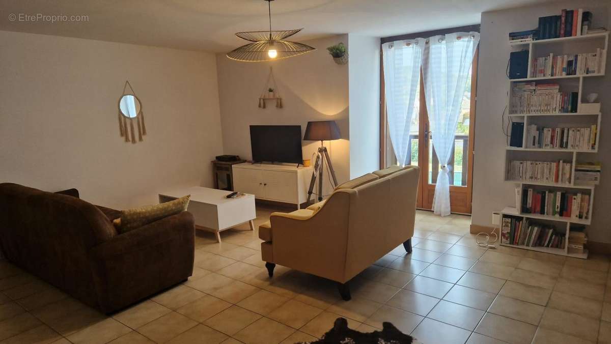 Appartement à AGEN-D&#039;AVEYRON