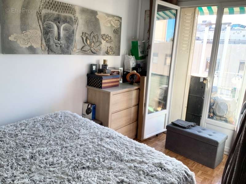 Appartement à MARSEILLE-5E