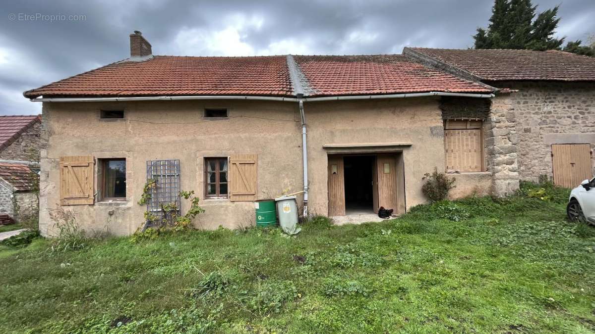 Maison à ETANG-SUR-ARROUX