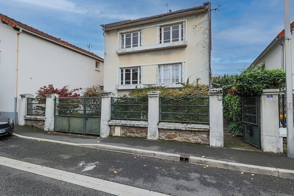 Maison à AULNAY-SOUS-BOIS