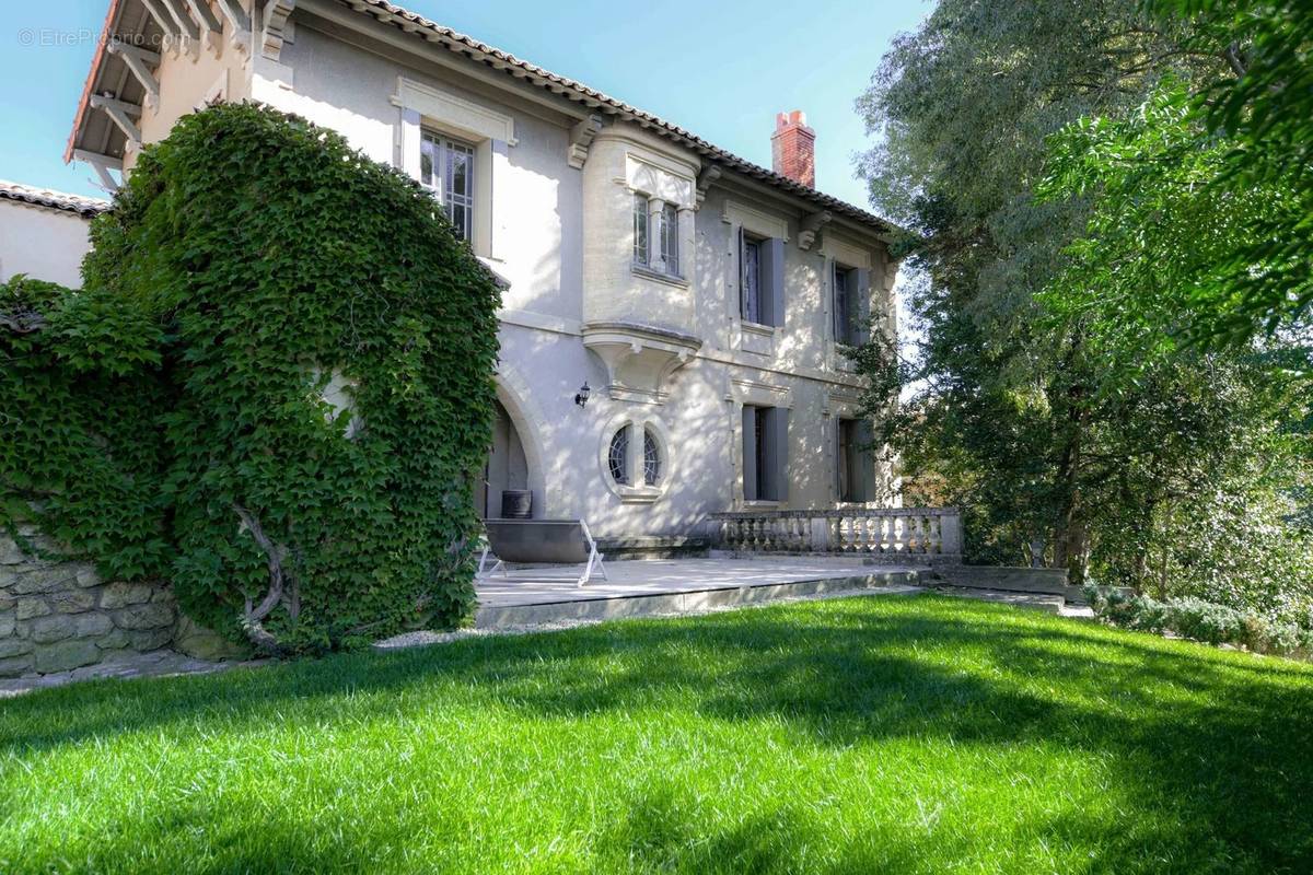 Maison à UZES