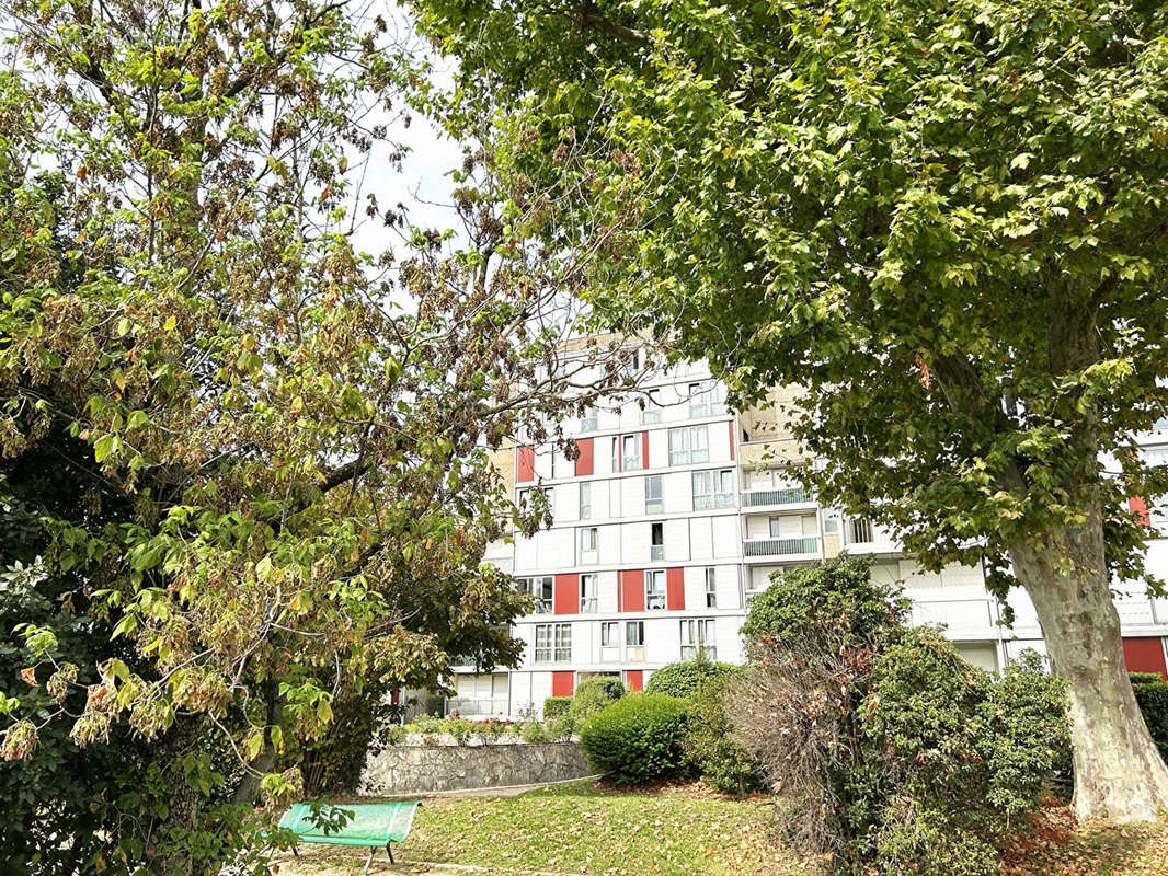 Appartement à PIERREFITTE-SUR-SEINE