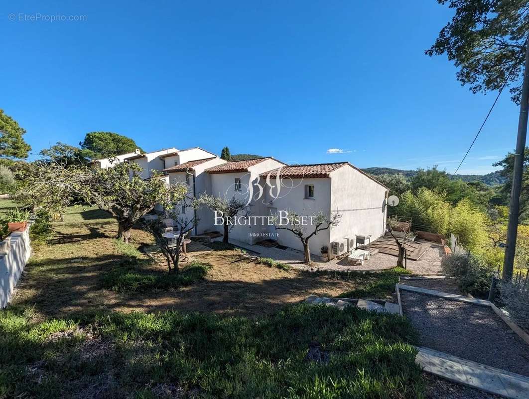 Maison à LA GARDE-FREINET