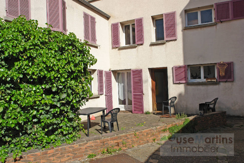 Maison à VERRIERES-LE-BUISSON