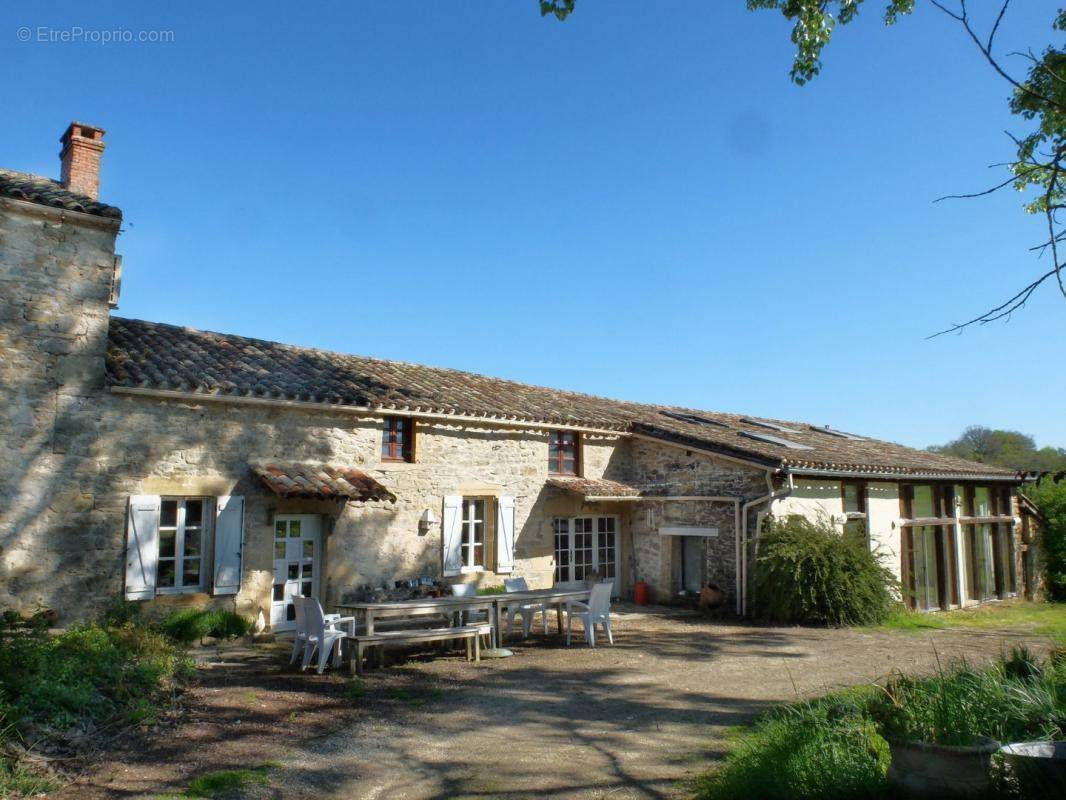 Maison à CAYLUS