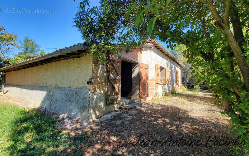 Maison à MONBLANC