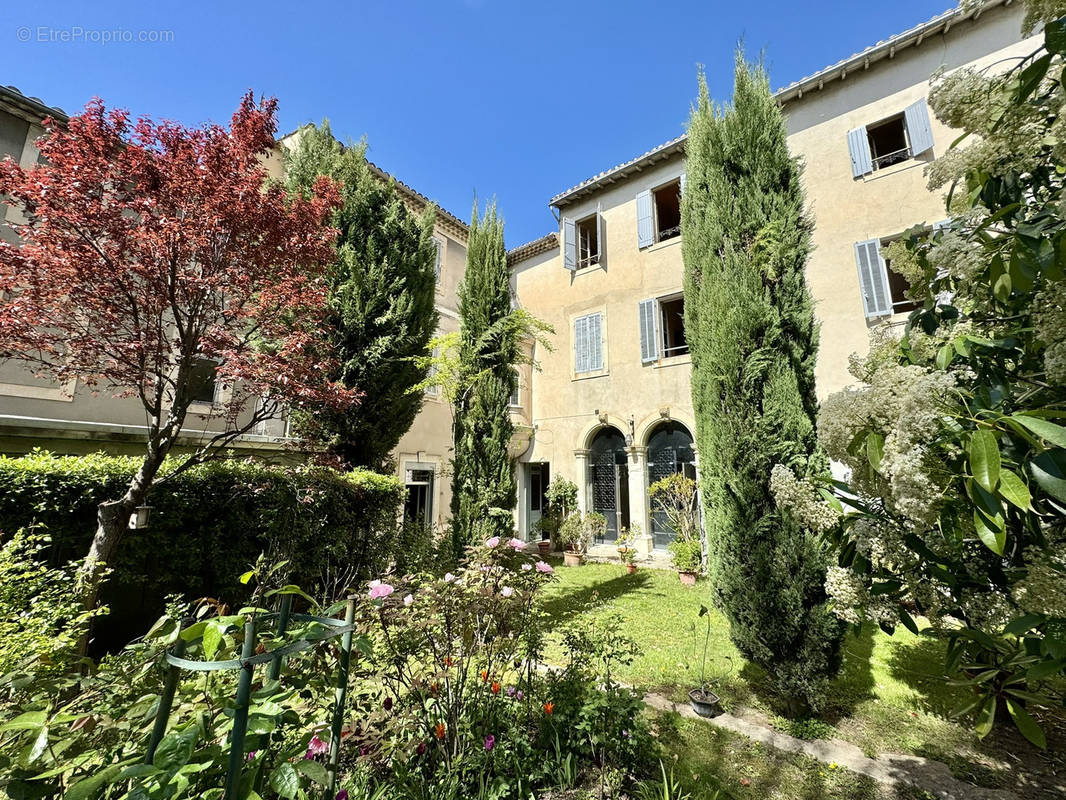 Maison à L&#039;ISLE-SUR-LA-SORGUE