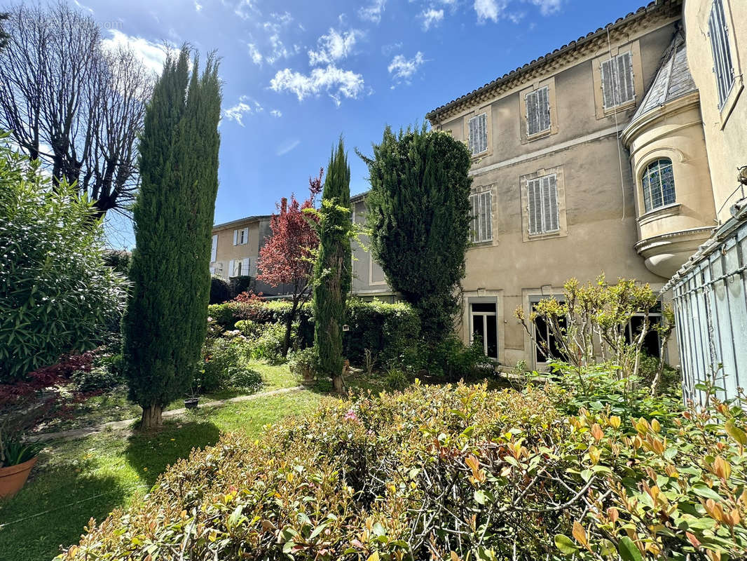 Maison à L&#039;ISLE-SUR-LA-SORGUE