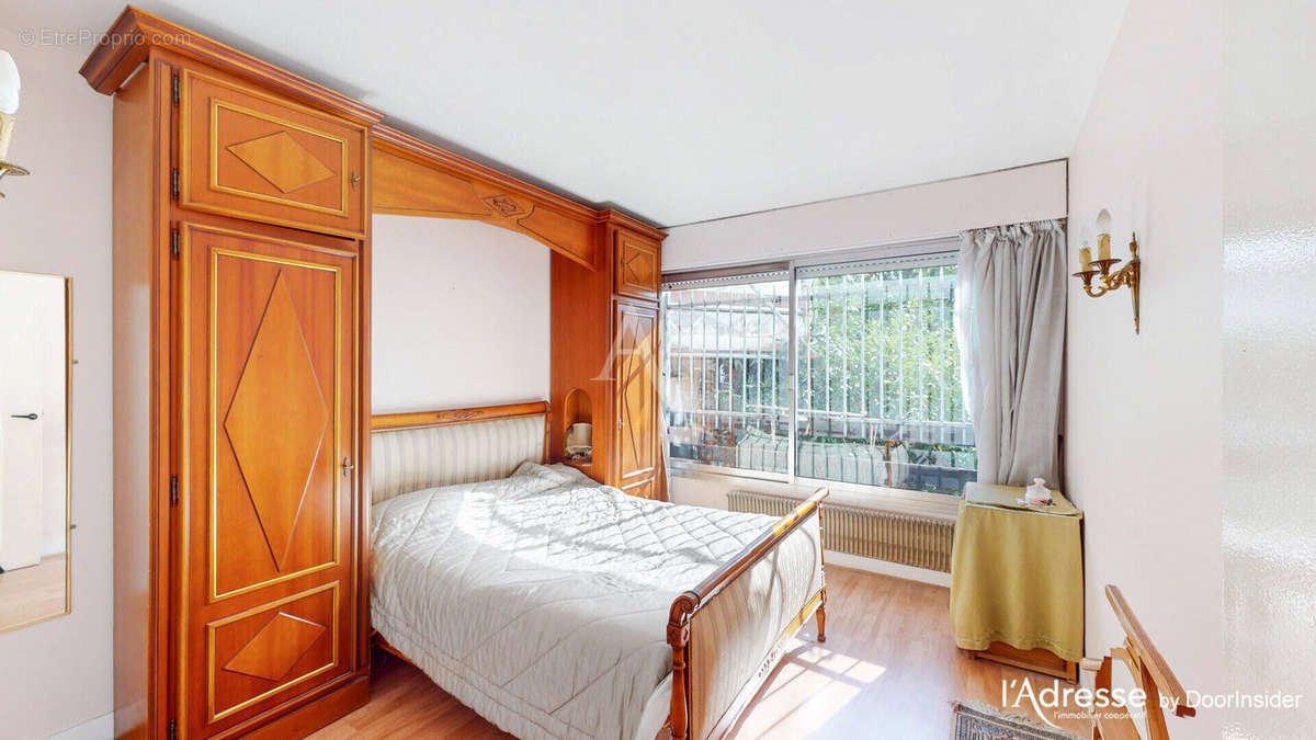 Appartement à PARIS-19E