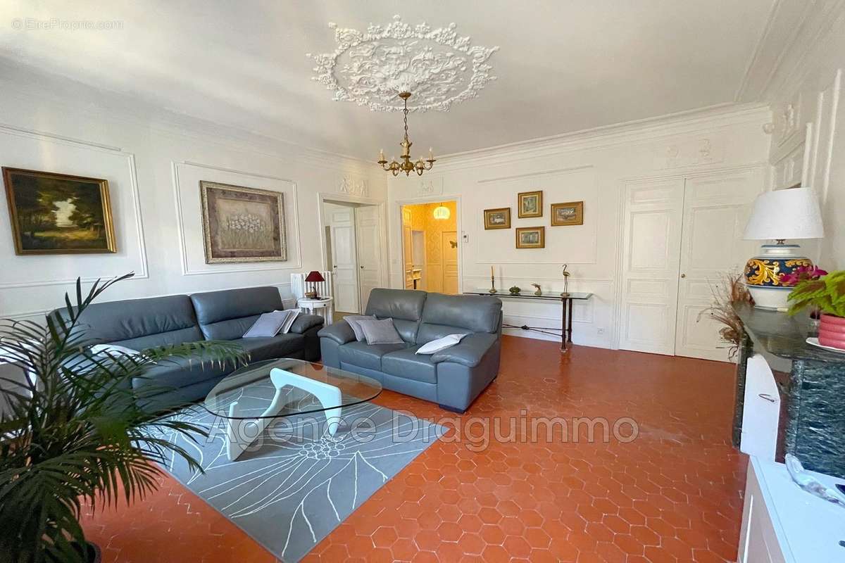 Appartement à DRAGUIGNAN