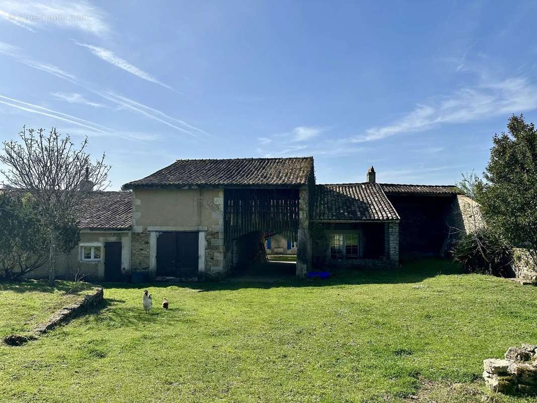 Maison à MARCILLAC