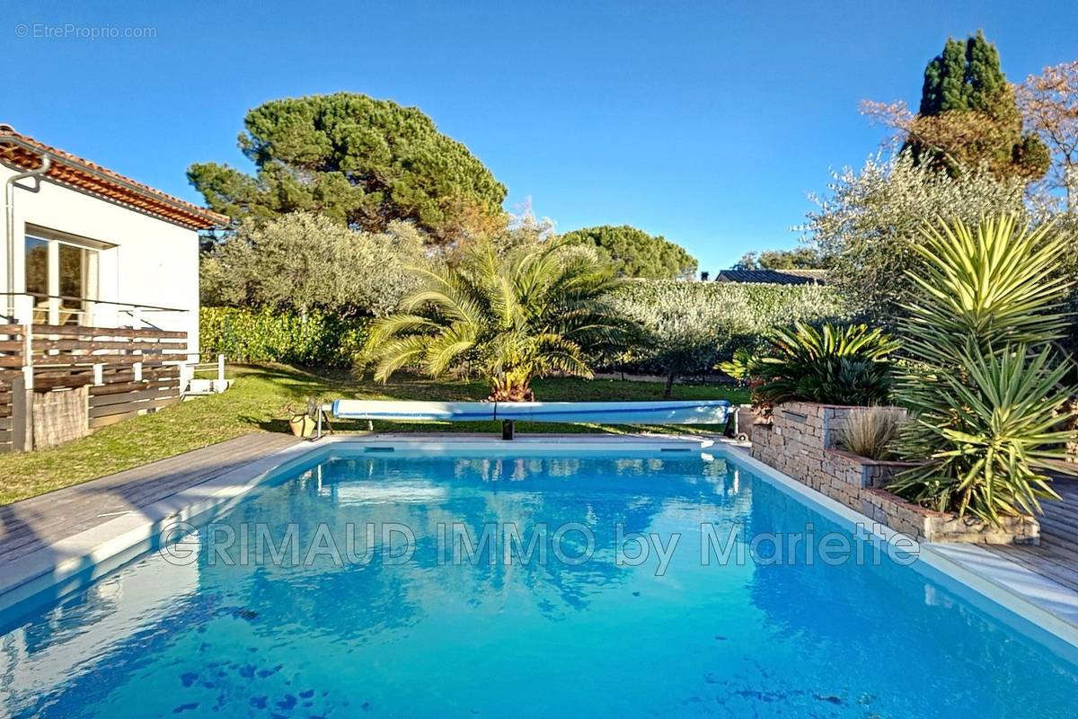 Maison à LA GARDE-FREINET