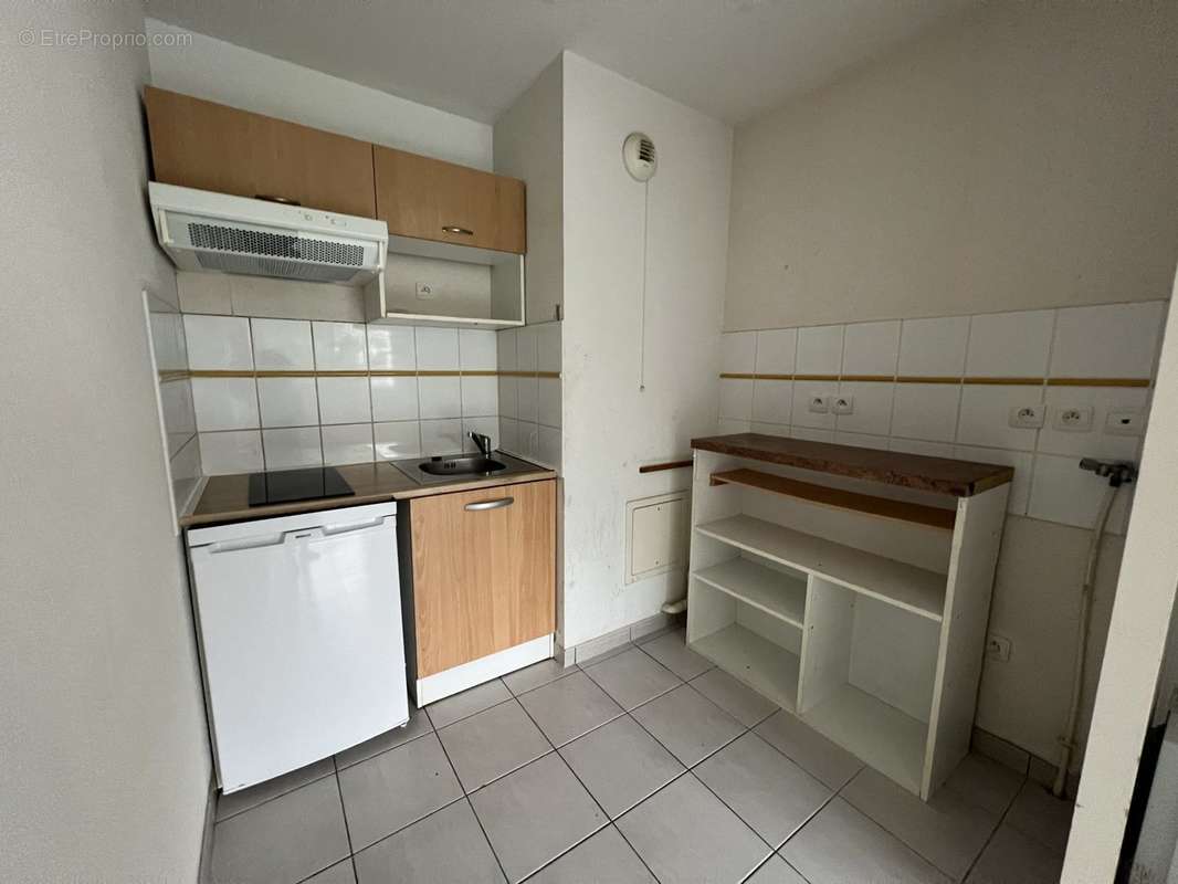 CUISINE - Appartement à VILLENAVE-D&#039;ORNON