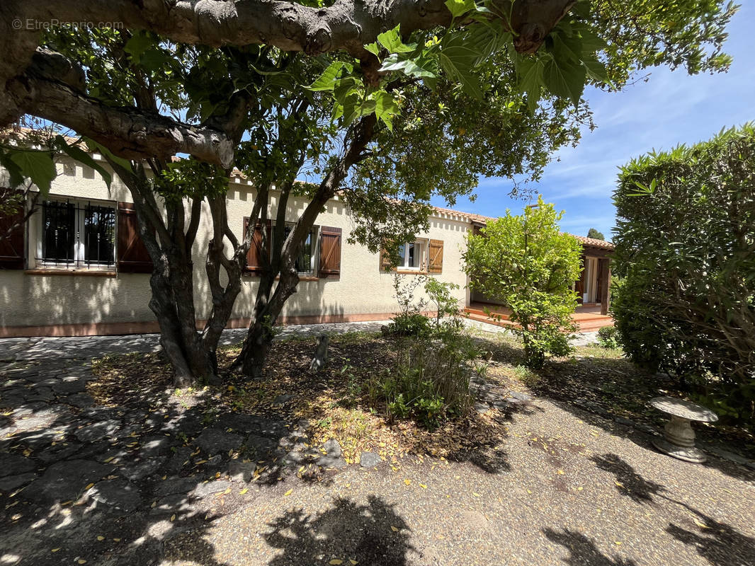 Maison à LEZIGNAN-CORBIERES