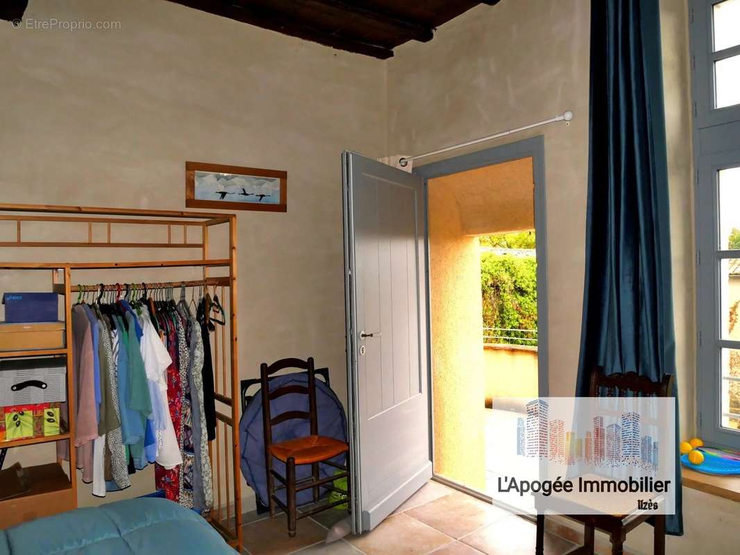 Appartement à UZES