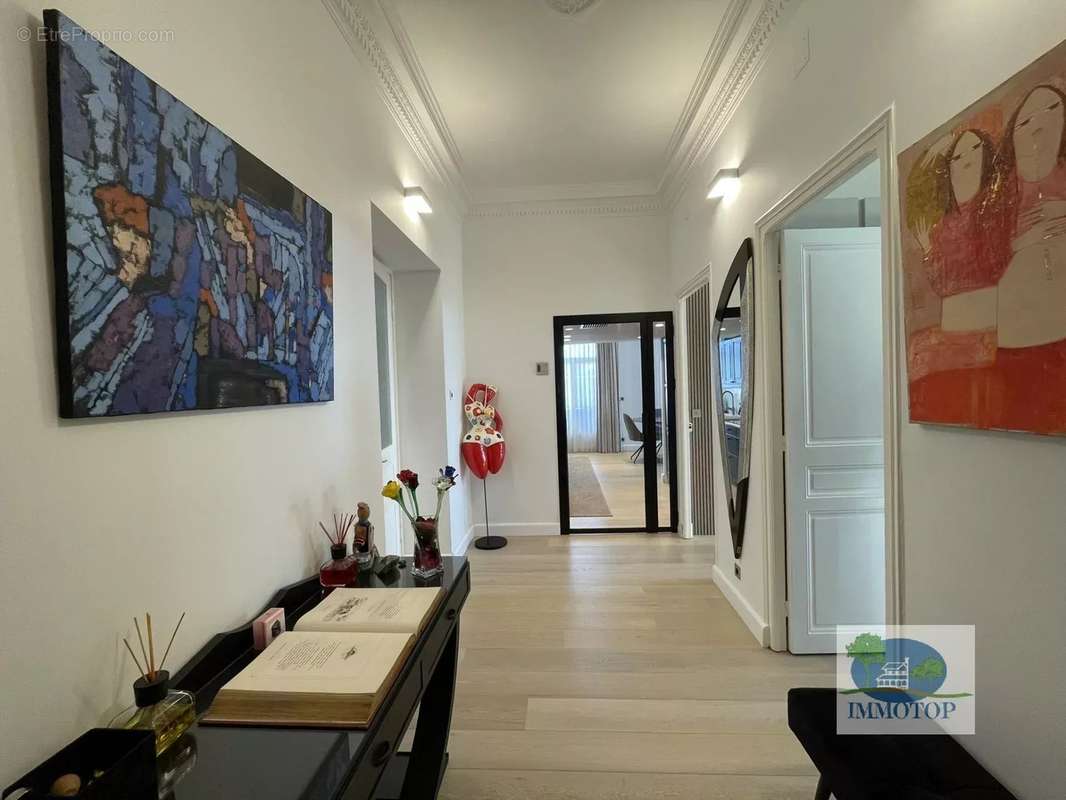 Appartement à MENTON