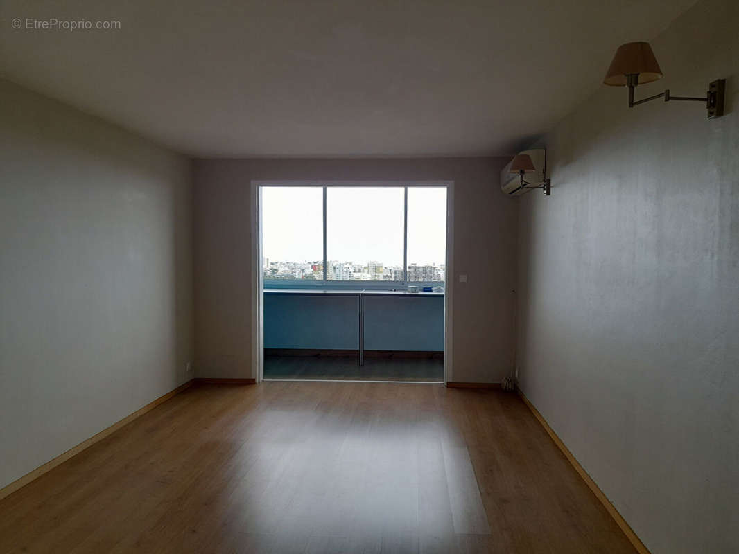 Appartement à SAINT-DENIS