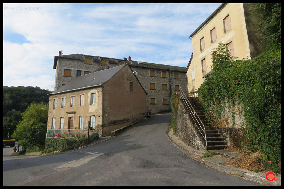 Appartement à PONT-DE-SALARS