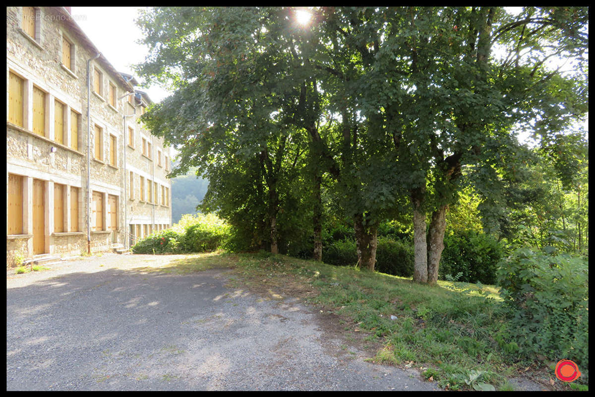 Appartement à PONT-DE-SALARS