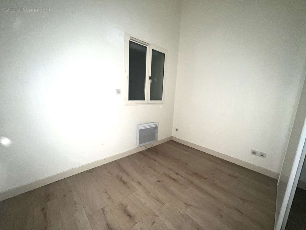 Appartement à MARSEILLE-2E