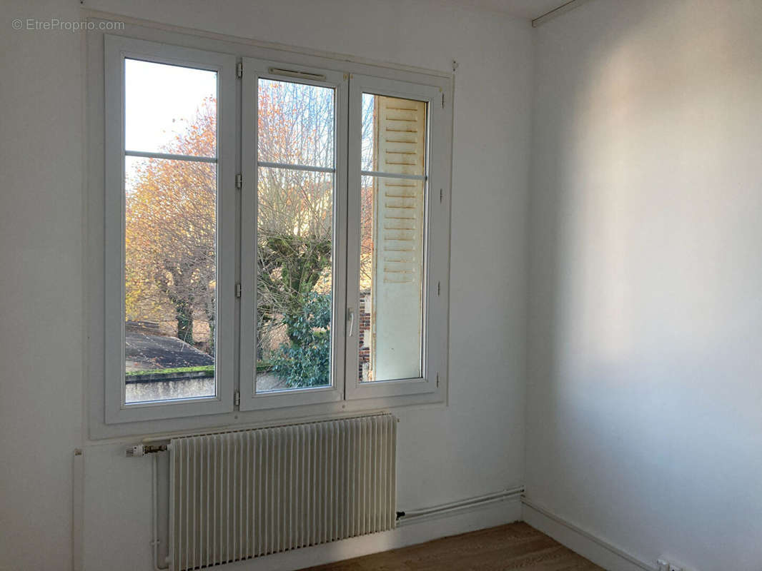 Appartement à LA LOUPE