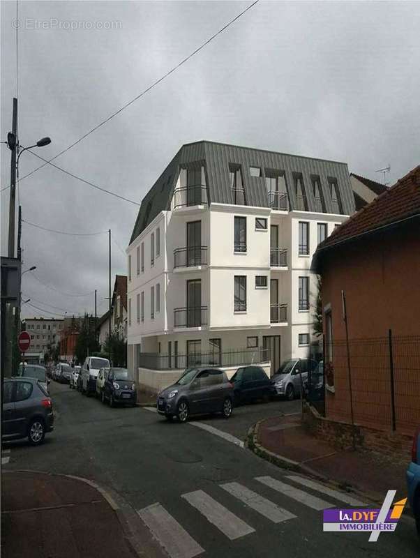 Appartement à TREMBLAY-EN-FRANCE