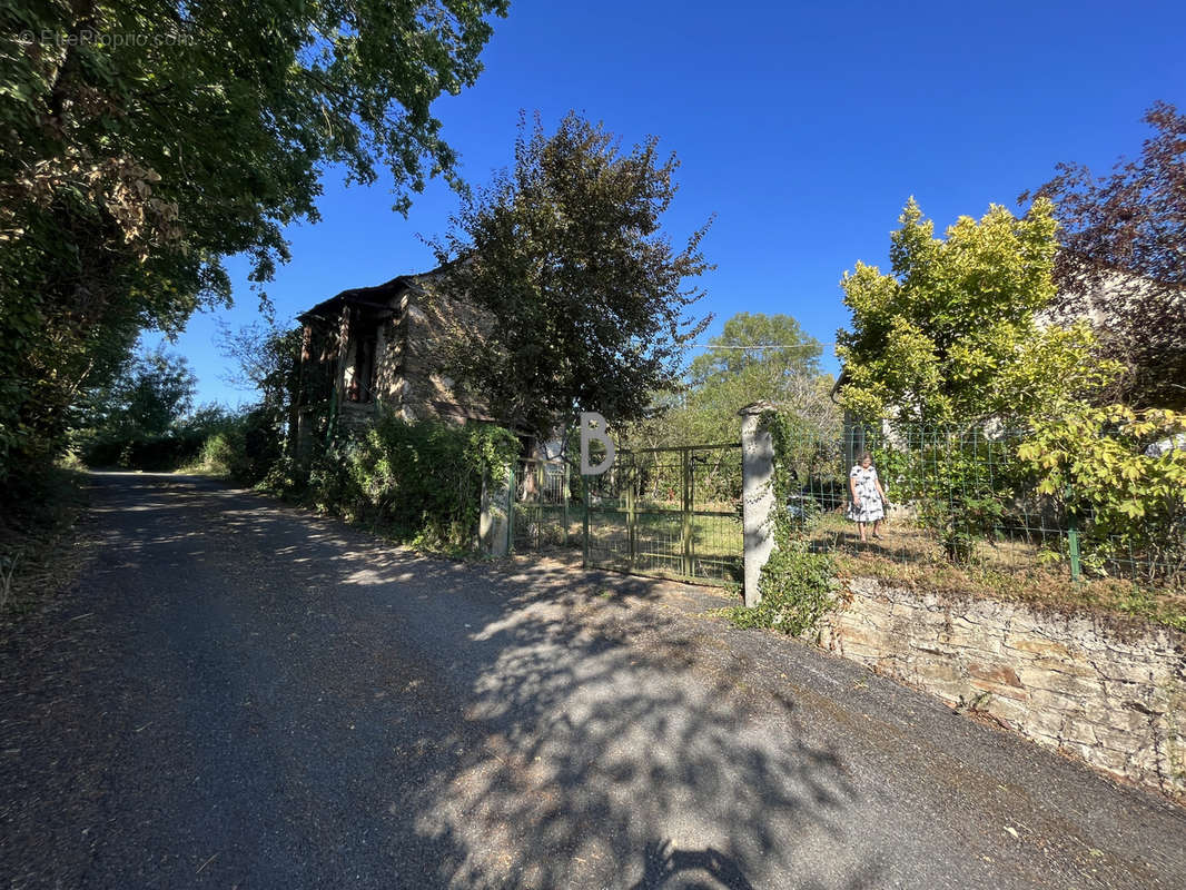 Maison à CASTELMARY