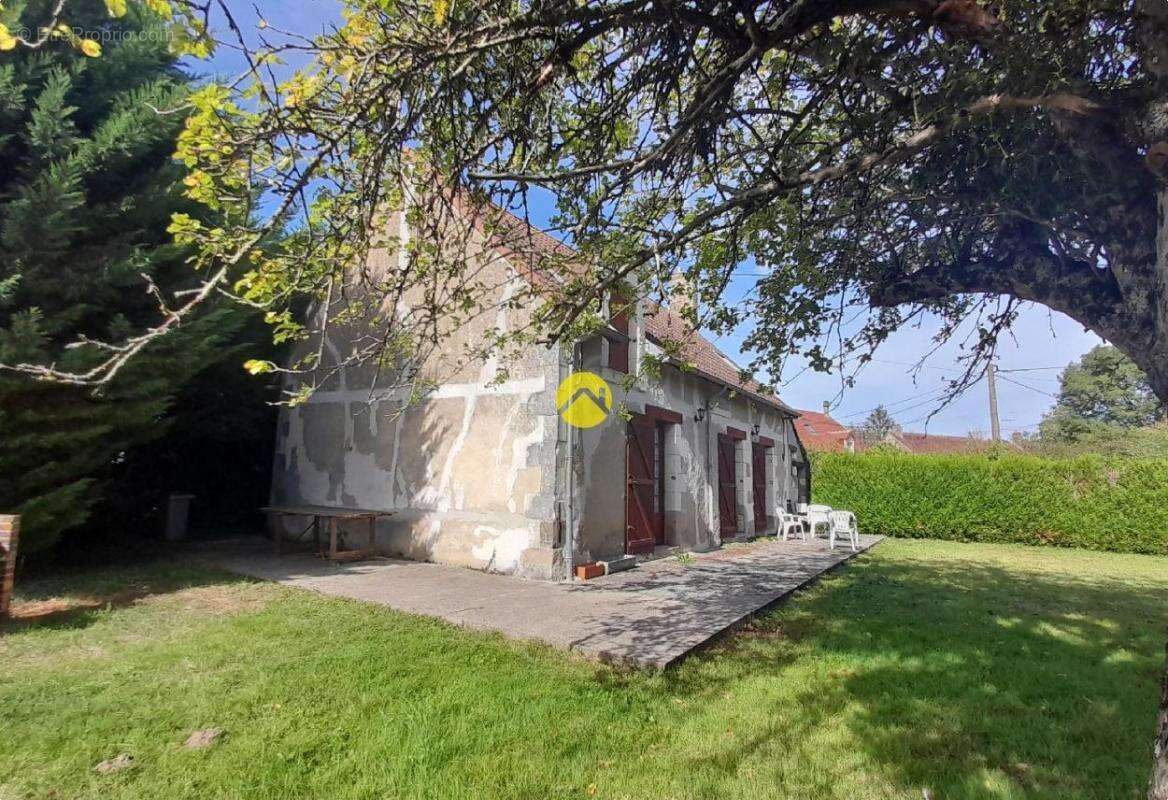 Maison à ECUEILLE