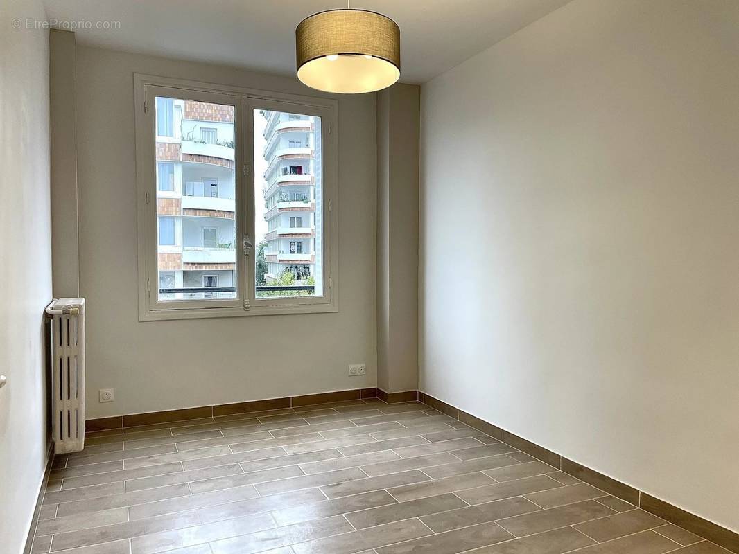 Appartement à PARIS-19E