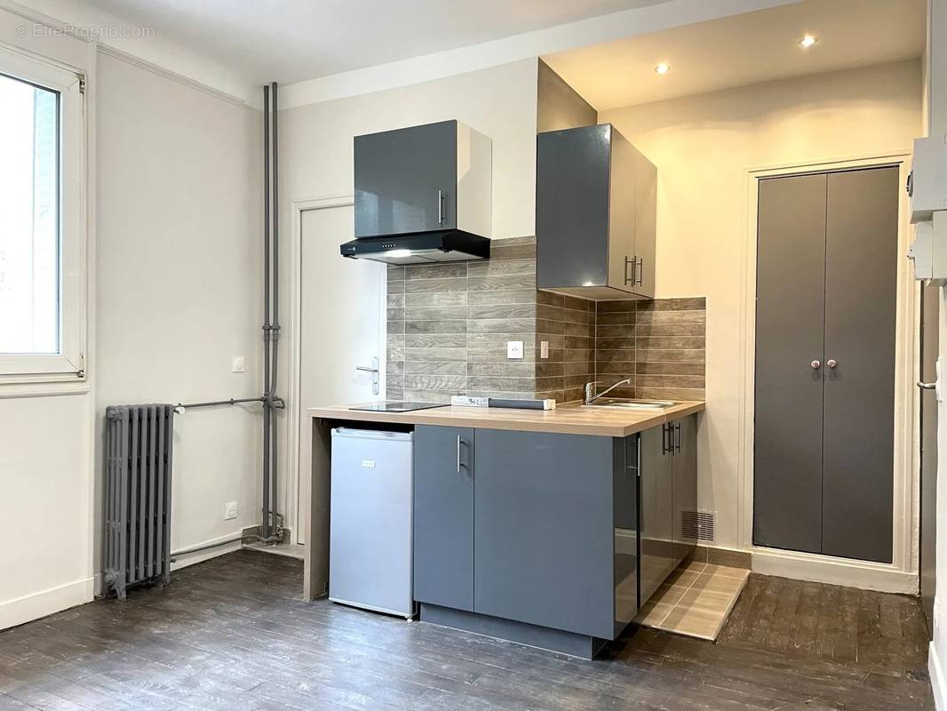 Appartement à PARIS-20E