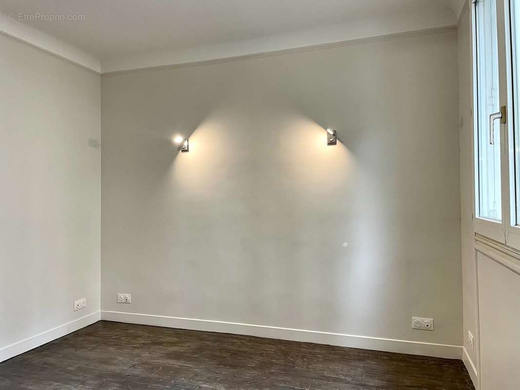 Appartement à PARIS-20E